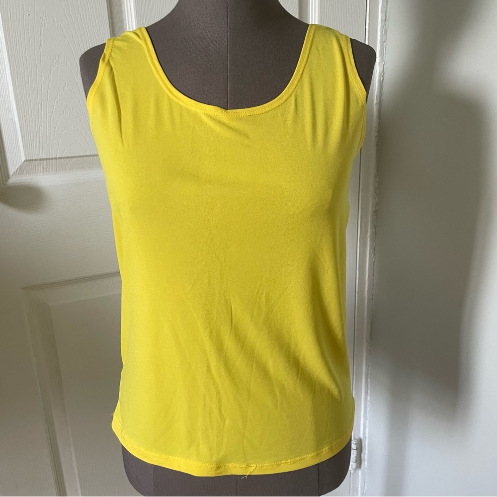 Carol rose yellow tank top size medium